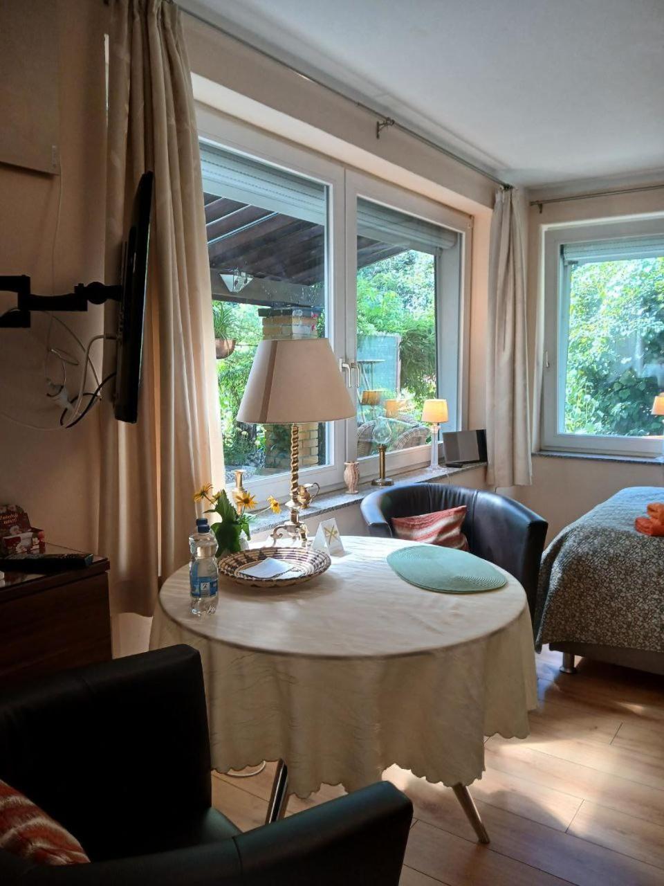 Gartenhaus Steffie Потсдам Екстериор снимка